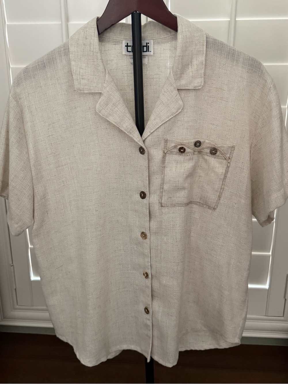 Teddi Short-Sleeve Button-Up Shirt in Beige